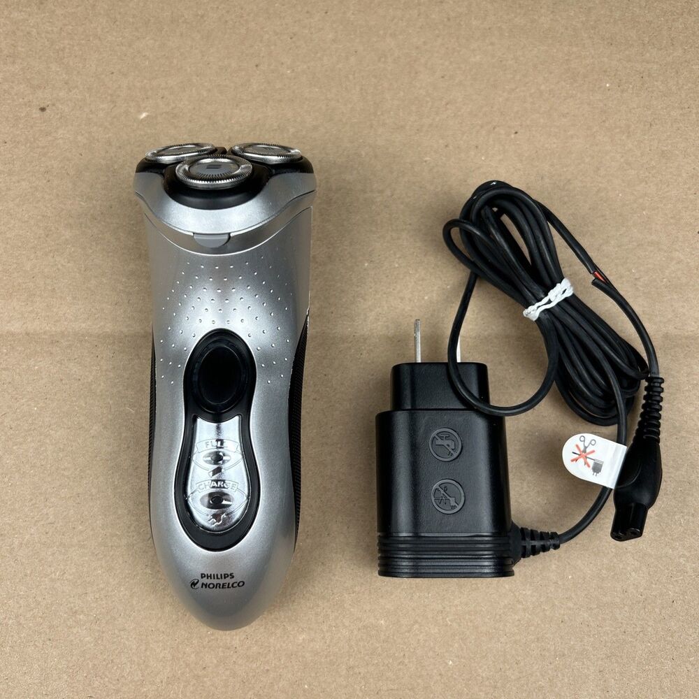 Philips Norelco Rechargeable Men's Shaver 7810XL Speed XL Built-in Trimmer